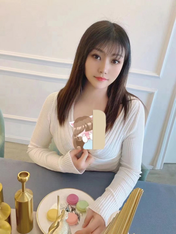 比较巴适的一个妹子